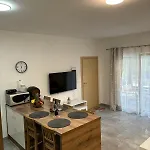 شقة Cozy Marko In Just 230 M From The ماسلينتسا