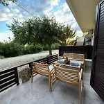 Cozy Marko In Just 230 M From The