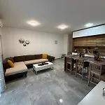 Cozy Marko In Just 230 M From The