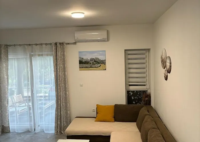 Cozy Marko In Just 230 M From The