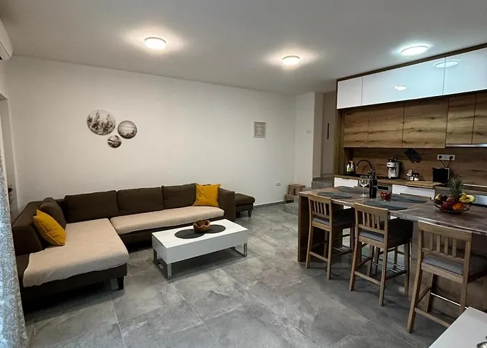 Cozy Marko In Just 230 M From The