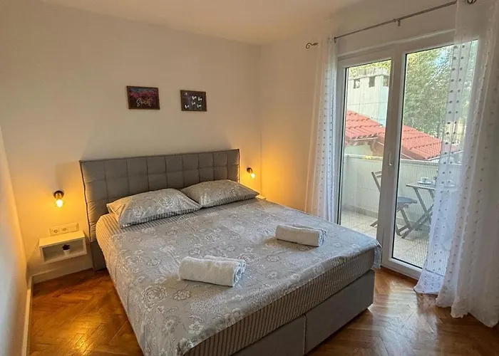 Cozy Marko In Just 230 M From The Maslenica