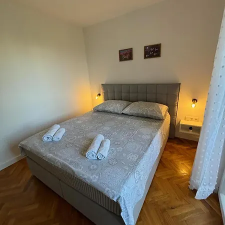 Apartment Cozy Marko In Just 230 M From The *