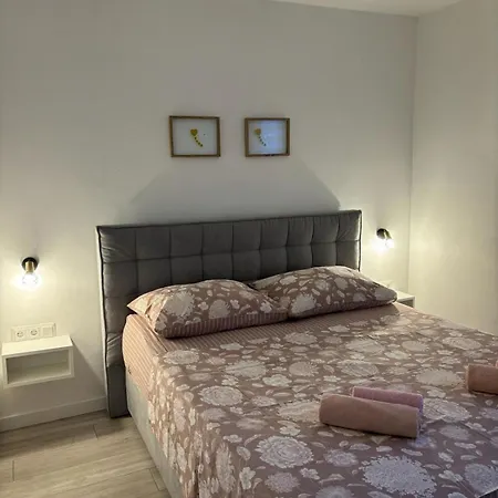 Cozy Marko In Just 230 M From The * Maslenica