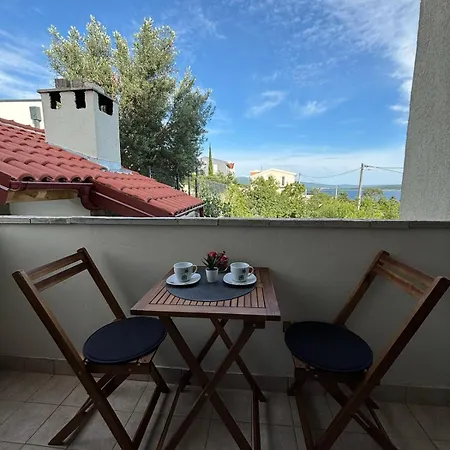 Cozy Marko In Just 230 M From The Apartment Maslenica