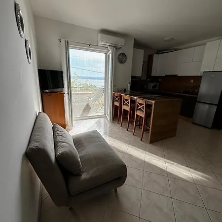 Cozy Marko In Just 230 M From The Apartment Maslenica