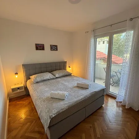 Cozy Marko In Just 230 M From The Maslenica