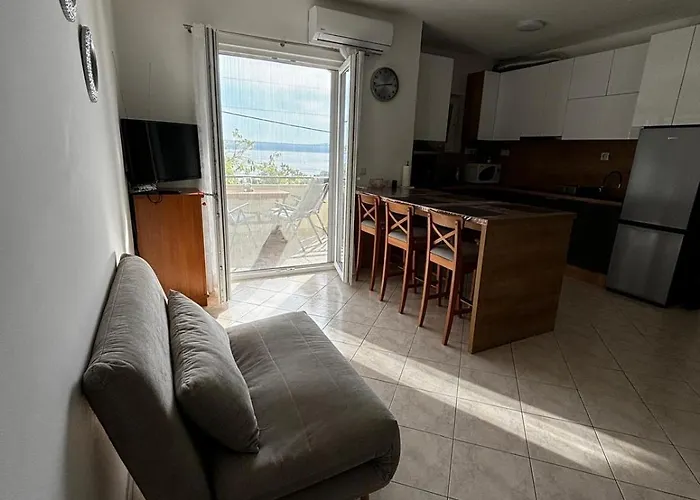 Cozy Marko In Just 230 M From The Apartamento Maslenica