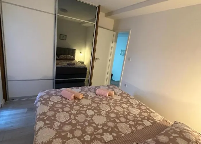 Cozy Marko In Just 230 M From The
